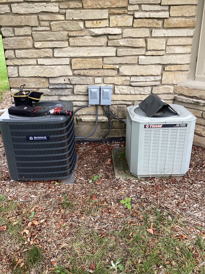 AC Installs at a River Hills, WI Home